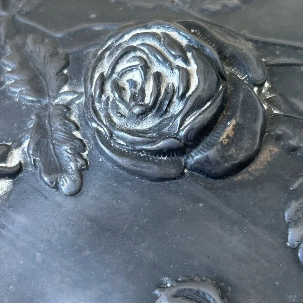 Roger’s Silverplate Co. Floral Roses Jewelry Trinket Box. 3 1/2” H. Vintage